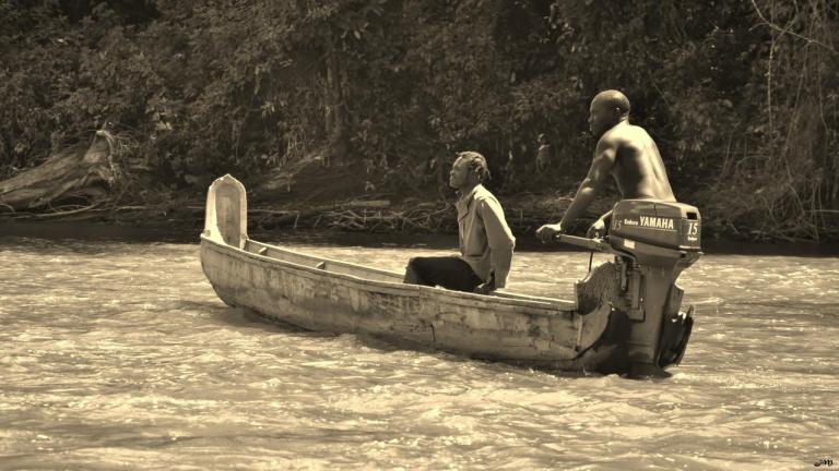 Pirogue de déchargement