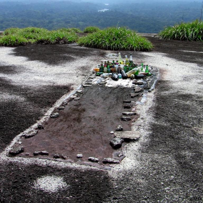 Hotel chamanique sur le mont Tebu