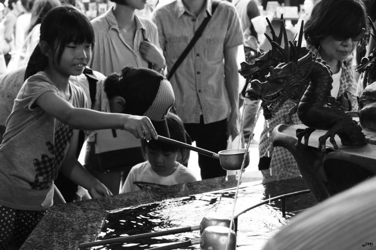 Senso-ji, rite du lavage des mains