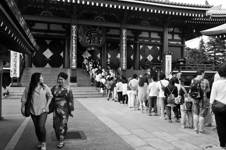 Senso-ji queueing to make a wish