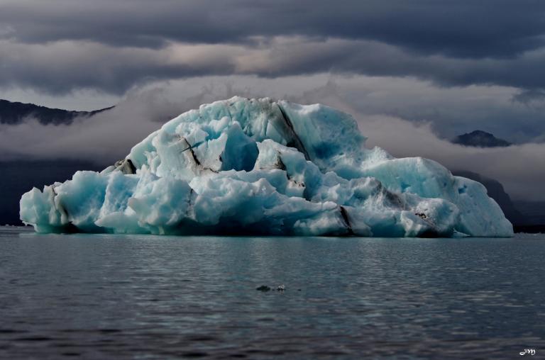 Jökulsarlon iceberg 1