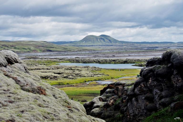 Overview of the campsite & landscape