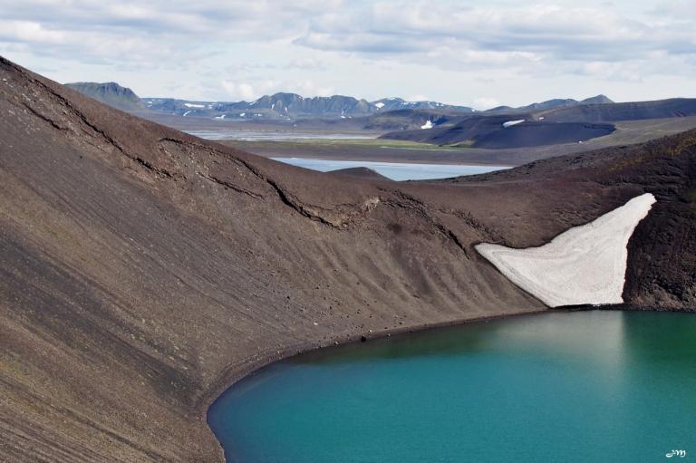 Volcano laguna